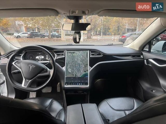 Білий Тесла Модель С, об'ємом двигуна 0 л та пробігом 270 тис. км за 13200 $, фото 3 на Automoto.ua