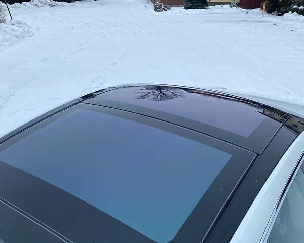 Белый Тесла Модель С, объемом двигателя 0 л и пробегом 210 тыс. км за 11600 $, фото 7 на Automoto.ua