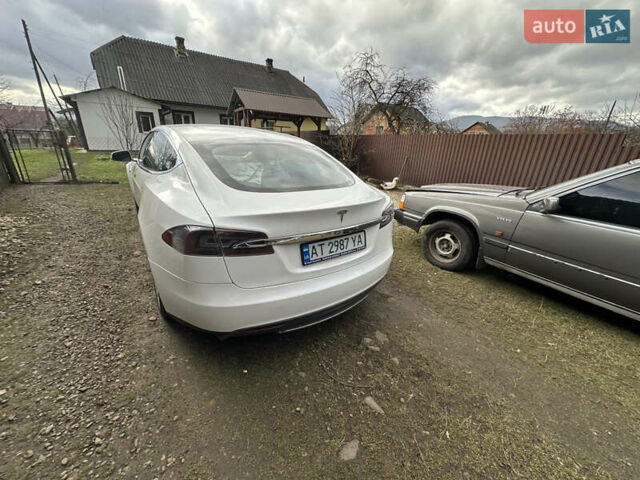 Белый Тесла Модель С, объемом двигателя 0 л и пробегом 149 тыс. км за 12200 $, фото 4 на Automoto.ua