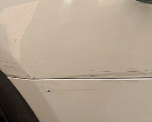 Білий Тесла Модель С, об'ємом двигуна 0 л та пробігом 201 тис. км за 14700 $, фото 7 на Automoto.ua