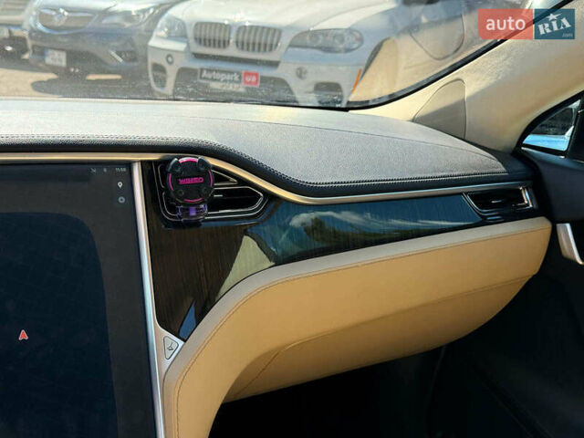 Білий Тесла Модель С, об'ємом двигуна 0 л та пробігом 194 тис. км за 13390 $, фото 34 на Automoto.ua