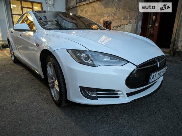 Білий Тесла Модель С, об'ємом двигуна 0 л та пробігом 283 тис. км за 13900 $, фото 4 на Automoto.ua