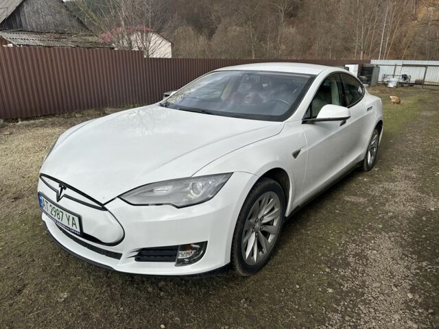 Білий Тесла Модель С, об'ємом двигуна 0 л та пробігом 145 тис. км за 10800 $, фото 1 на Automoto.ua