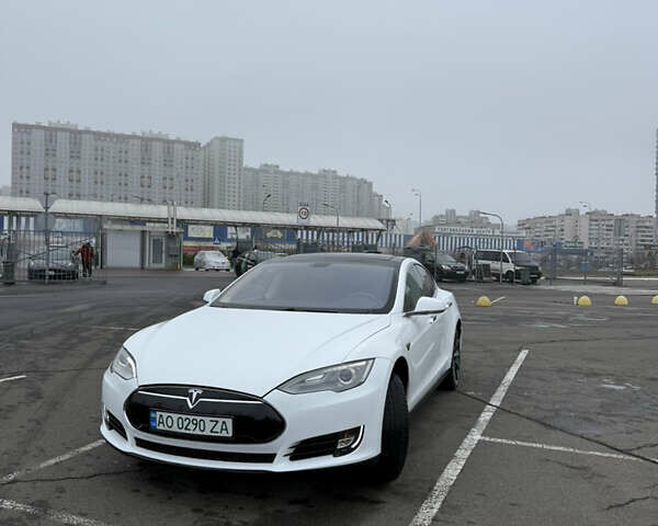 Белый Тесла Модель С, объемом двигателя 0 л и пробегом 118 тыс. км за 12000 $, фото 15 на Automoto.ua
