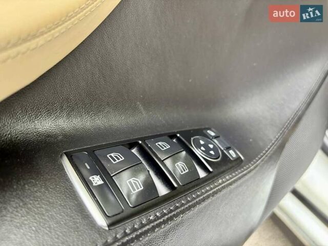 Белый Тесла Модель С, объемом двигателя 0 л и пробегом 103 тыс. км за 14600 $, фото 61 на Automoto.ua