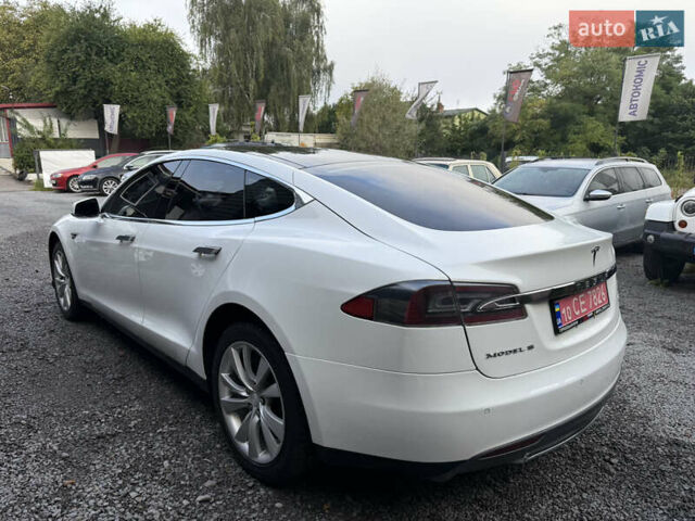 Білий Тесла Модель С, об'ємом двигуна 0 л та пробігом 160 тис. км за 12999 $, фото 3 на Automoto.ua