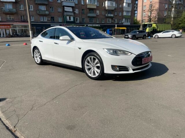Білий Тесла Модель С, об'ємом двигуна 0 л та пробігом 191 тис. км за 11900 $, фото 6 на Automoto.ua