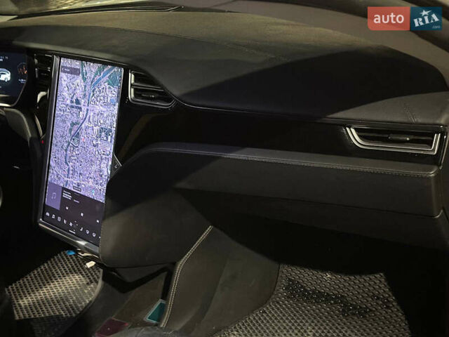 Белый Тесла Модель С, объемом двигателя 0 л и пробегом 186 тыс. км за 17600 $, фото 18 на Automoto.ua