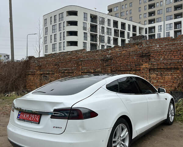 Белый Тесла Модель С, объемом двигателя 0 л и пробегом 162 тыс. км за 13990 $, фото 10 на Automoto.ua