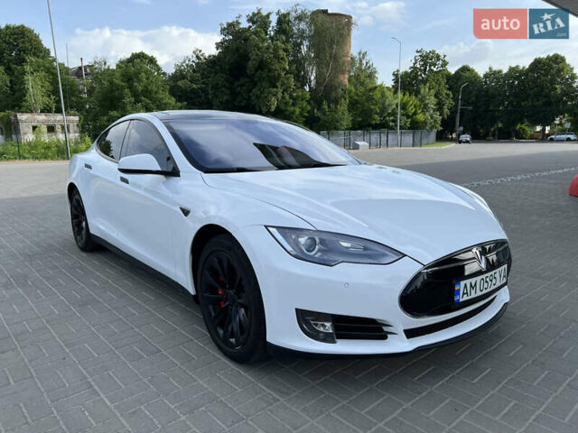 Білий Тесла Модель С, об'ємом двигуна 0 л та пробігом 275 тис. км за 15500 $, фото 22 на Automoto.ua