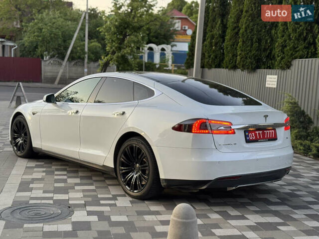 Белый Тесла Модель С, объемом двигателя 0 л и пробегом 260 тыс. км за 12350 $, фото 6 на Automoto.ua