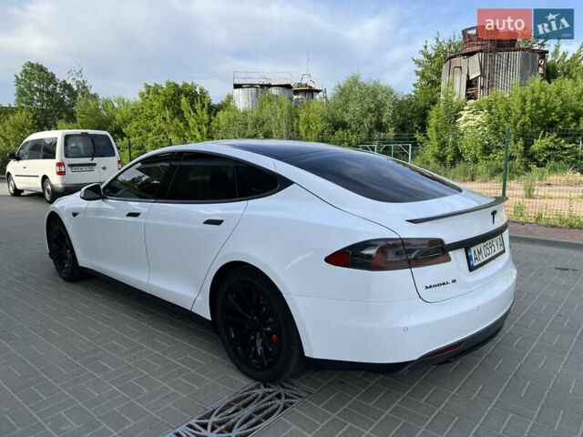 Білий Тесла Модель С, об'ємом двигуна 0 л та пробігом 275 тис. км за 15500 $, фото 30 на Automoto.ua