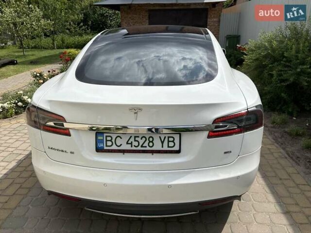 Белый Тесла Модель С, объемом двигателя 0 л и пробегом 188 тыс. км за 13800 $, фото 10 на Automoto.ua