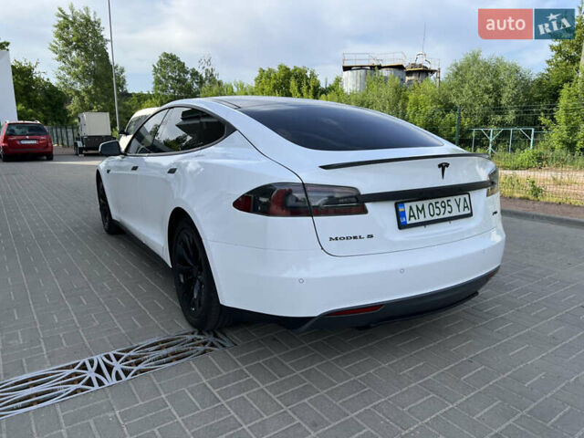 Білий Тесла Модель С, об'ємом двигуна 0 л та пробігом 275 тис. км за 15500 $, фото 29 на Automoto.ua