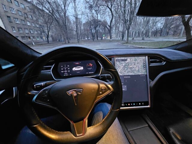 Белый Тесла Модель С, объемом двигателя 0 л и пробегом 69 тыс. км за 16500 $, фото 14 на Automoto.ua