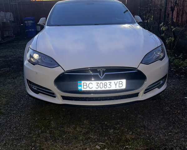 Белый Тесла Модель С, объемом двигателя 0 л и пробегом 158 тыс. км за 15000 $, фото 10 на Automoto.ua