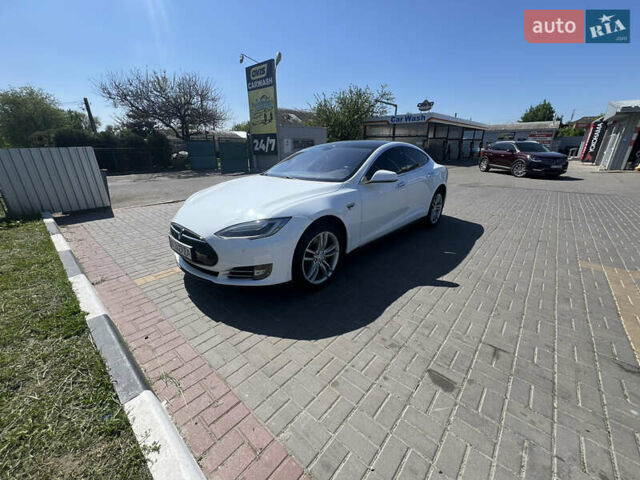 Белый Тесла Модель С, объемом двигателя 0 л и пробегом 260 тыс. км за 15000 $, фото 8 на Automoto.ua
