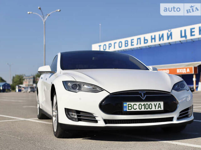 Білий Тесла Модель С, об'ємом двигуна 0 л та пробігом 130 тис. км за 22500 $, фото 2 на Automoto.ua