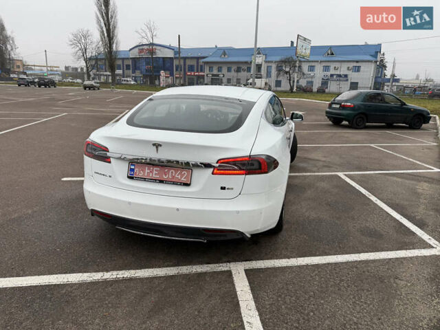 Белый Тесла Модель С, объемом двигателя 0 л и пробегом 217 тыс. км за 11200 $, фото 15 на Automoto.ua