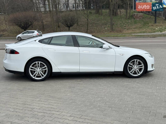 Белый Тесла Модель С, объемом двигателя 0 л и пробегом 257 тыс. км за 14550 $, фото 8 на Automoto.ua