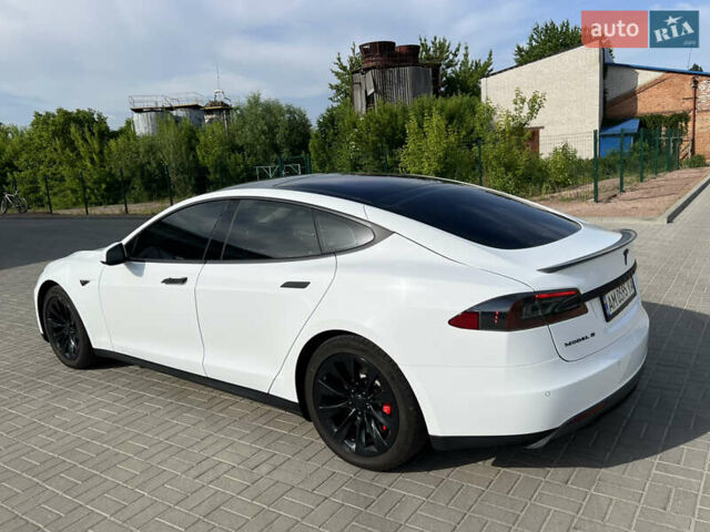 Білий Тесла Модель С, об'ємом двигуна 0 л та пробігом 275 тис. км за 15500 $, фото 17 на Automoto.ua