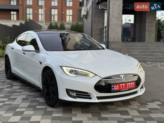 Белый Тесла Модель С, объемом двигателя 0 л и пробегом 260 тыс. км за 12350 $, фото 13 на Automoto.ua