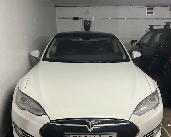 Белый Тесла Модель С, объемом двигателя 0 л и пробегом 400 тыс. км за 8700 $, фото 27 на Automoto.ua