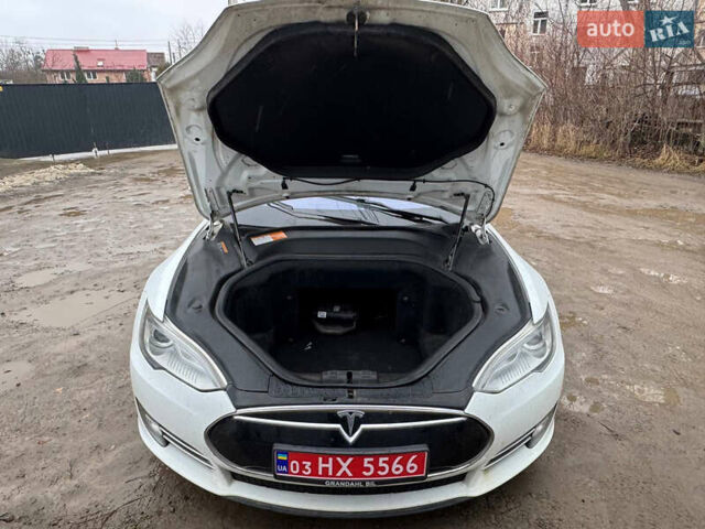 Белый Тесла Модель С, объемом двигателя 0 л и пробегом 400 тыс. км за 8700 $, фото 21 на Automoto.ua