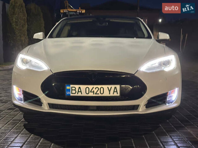 Белый Тесла Модель С, объемом двигателя 0 л и пробегом 186 тыс. км за 17600 $, фото 11 на Automoto.ua