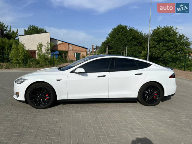 Білий Тесла Модель С, об'ємом двигуна 0 л та пробігом 275 тис. км за 15500 $, фото 18 на Automoto.ua