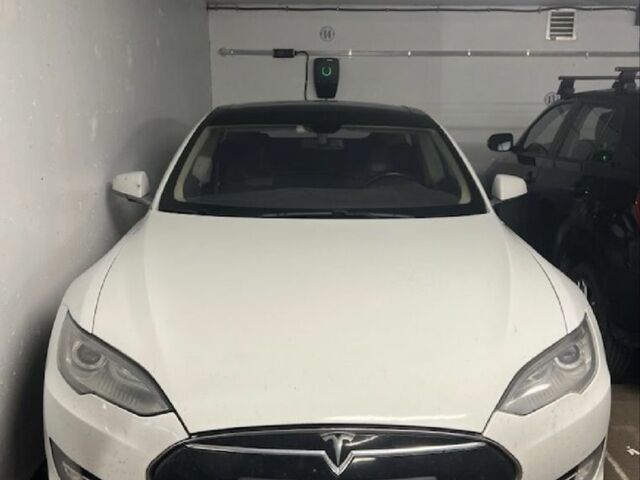 Белый Тесла Модель С, объемом двигателя 0 л и пробегом 393 тыс. км за 7999 $, фото 16 на Automoto.ua