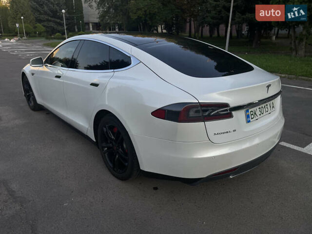 Білий Тесла Модель С, об'ємом двигуна 0 л та пробігом 249 тис. км за 13500 $, фото 7 на Automoto.ua