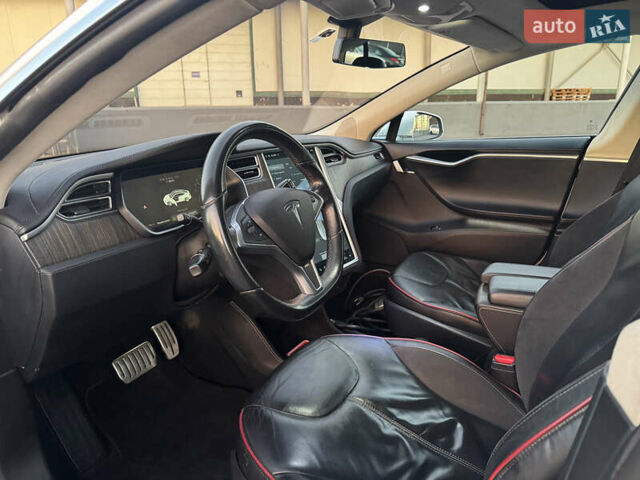 Білий Тесла Модель С, об'ємом двигуна 0 л та пробігом 170 тис. км за 13500 $, фото 9 на Automoto.ua