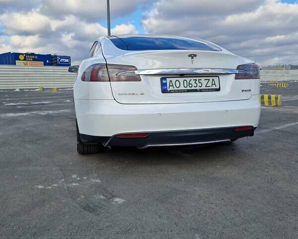 Белый Тесла Модель С, объемом двигателя 0 л и пробегом 201 тыс. км за 11500 $, фото 7 на Automoto.ua