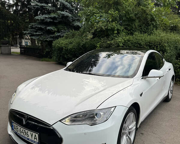 Білий Тесла Модель С, об'ємом двигуна 0 л та пробігом 169 тис. км за 14399 $, фото 13 на Automoto.ua