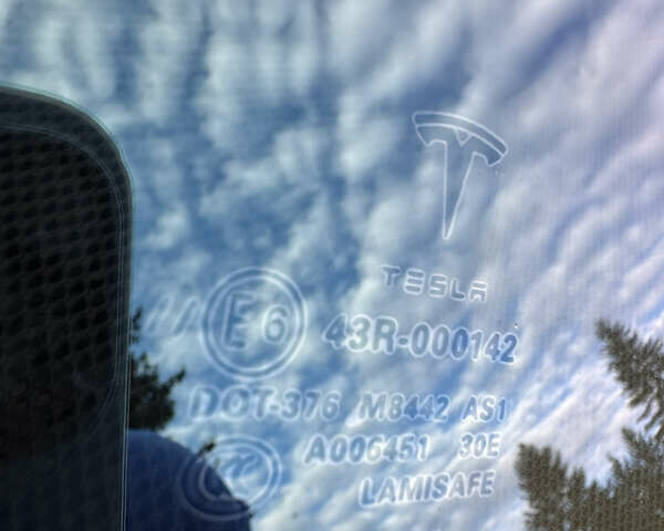 Білий Тесла Модель С, об'ємом двигуна 0 л та пробігом 169 тис. км за 14399 $, фото 12 на Automoto.ua