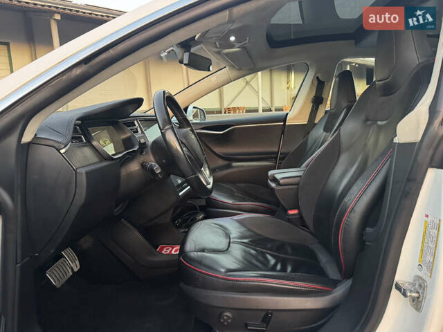 Білий Тесла Модель С, об'ємом двигуна 0 л та пробігом 170 тис. км за 13500 $, фото 10 на Automoto.ua