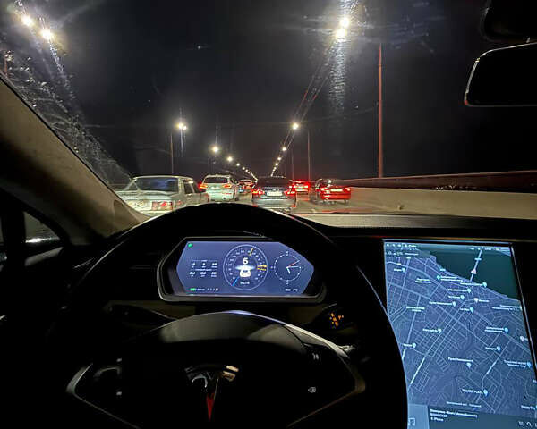 Белый Тесла Модель С, объемом двигателя 0 л и пробегом 150 тыс. км за 17000 $, фото 29 на Automoto.ua