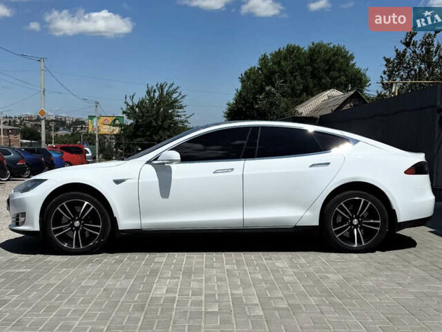Белый Тесла Модель С, объемом двигателя 0 л и пробегом 186 тыс. км за 15700 $, фото 6 на Automoto.ua