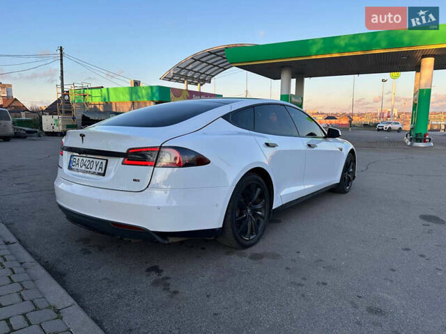 Белый Тесла Модель С, объемом двигателя 0 л и пробегом 186 тыс. км за 17600 $, фото 5 на Automoto.ua