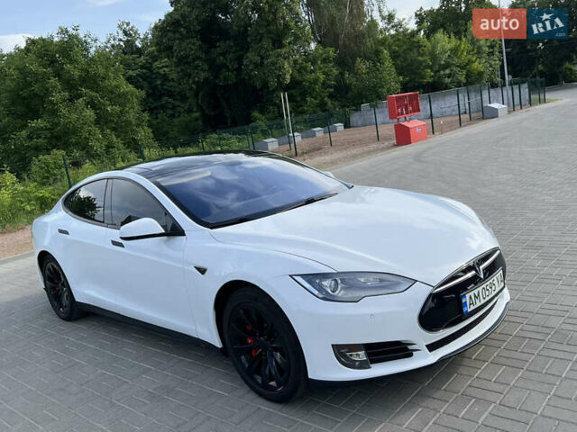 Білий Тесла Модель С, об'ємом двигуна 0 л та пробігом 275 тис. км за 15500 $, фото 7 на Automoto.ua