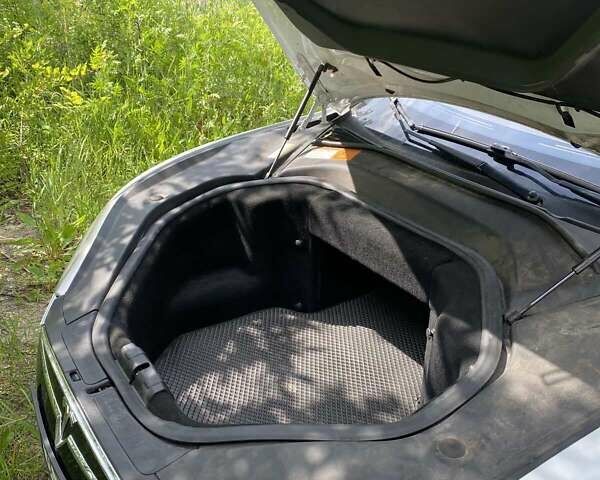 Білий Тесла Модель С, об'ємом двигуна 0 л та пробігом 183 тис. км за 13000 $, фото 5 на Automoto.ua