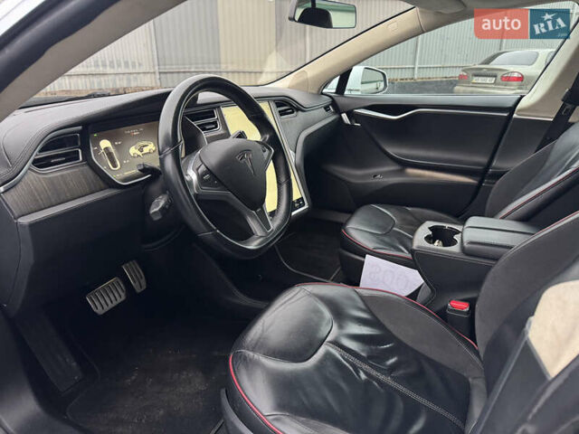 Белый Тесла Модель С, объемом двигателя 0 л и пробегом 80 тыс. км за 13500 $, фото 9 на Automoto.ua