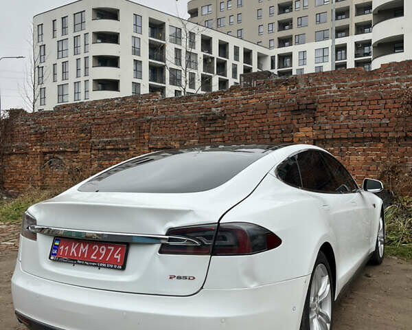 Белый Тесла Модель С, объемом двигателя 0 л и пробегом 162 тыс. км за 13990 $, фото 11 на Automoto.ua
