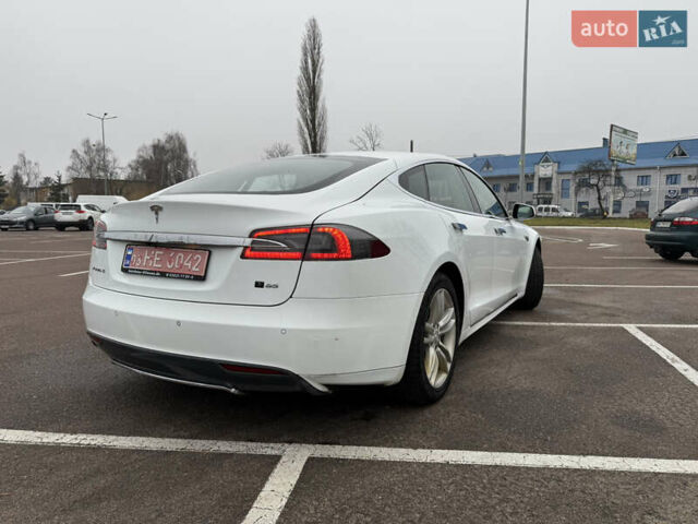 Белый Тесла Модель С, объемом двигателя 0 л и пробегом 217 тыс. км за 11200 $, фото 19 на Automoto.ua