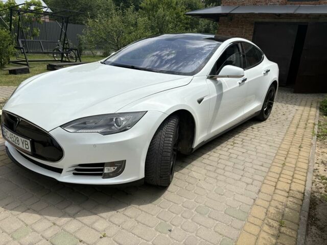 Белый Тесла Модель С, объемом двигателя 0 л и пробегом 188 тыс. км за 14000 $, фото 20 на Automoto.ua