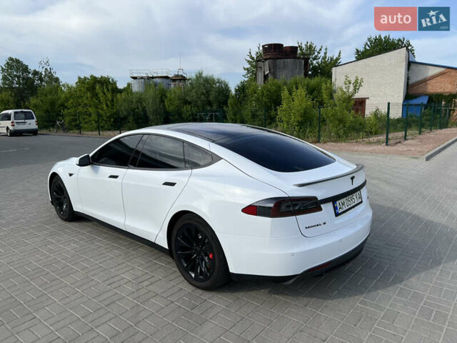 Білий Тесла Модель С, об'ємом двигуна 0 л та пробігом 275 тис. км за 15500 $, фото 5 на Automoto.ua