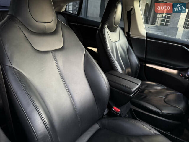 Белый Тесла Модель С, объемом двигателя 0 л и пробегом 260 тыс. км за 12350 $, фото 27 на Automoto.ua