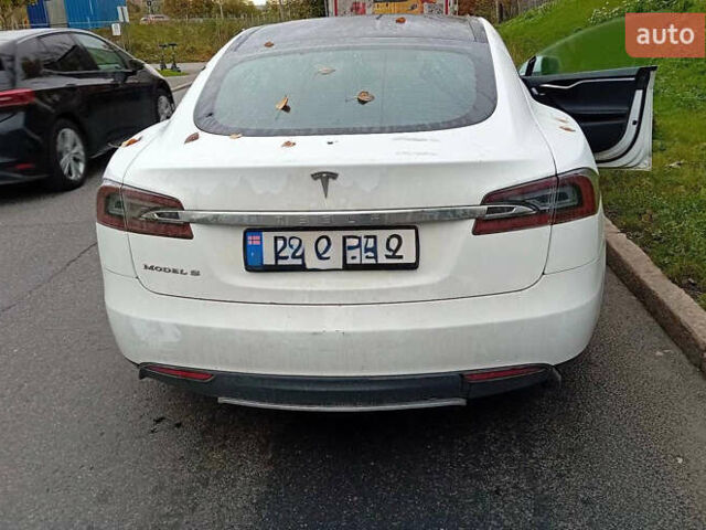 Белый Тесла Модель С, объемом двигателя 0 л и пробегом 400 тыс. км за 8700 $, фото 24 на Automoto.ua