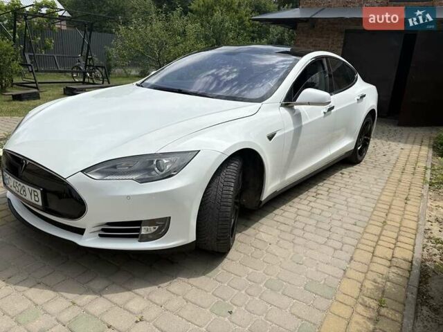 Белый Тесла Модель С, объемом двигателя 0 л и пробегом 188 тыс. км за 13800 $, фото 19 на Automoto.ua